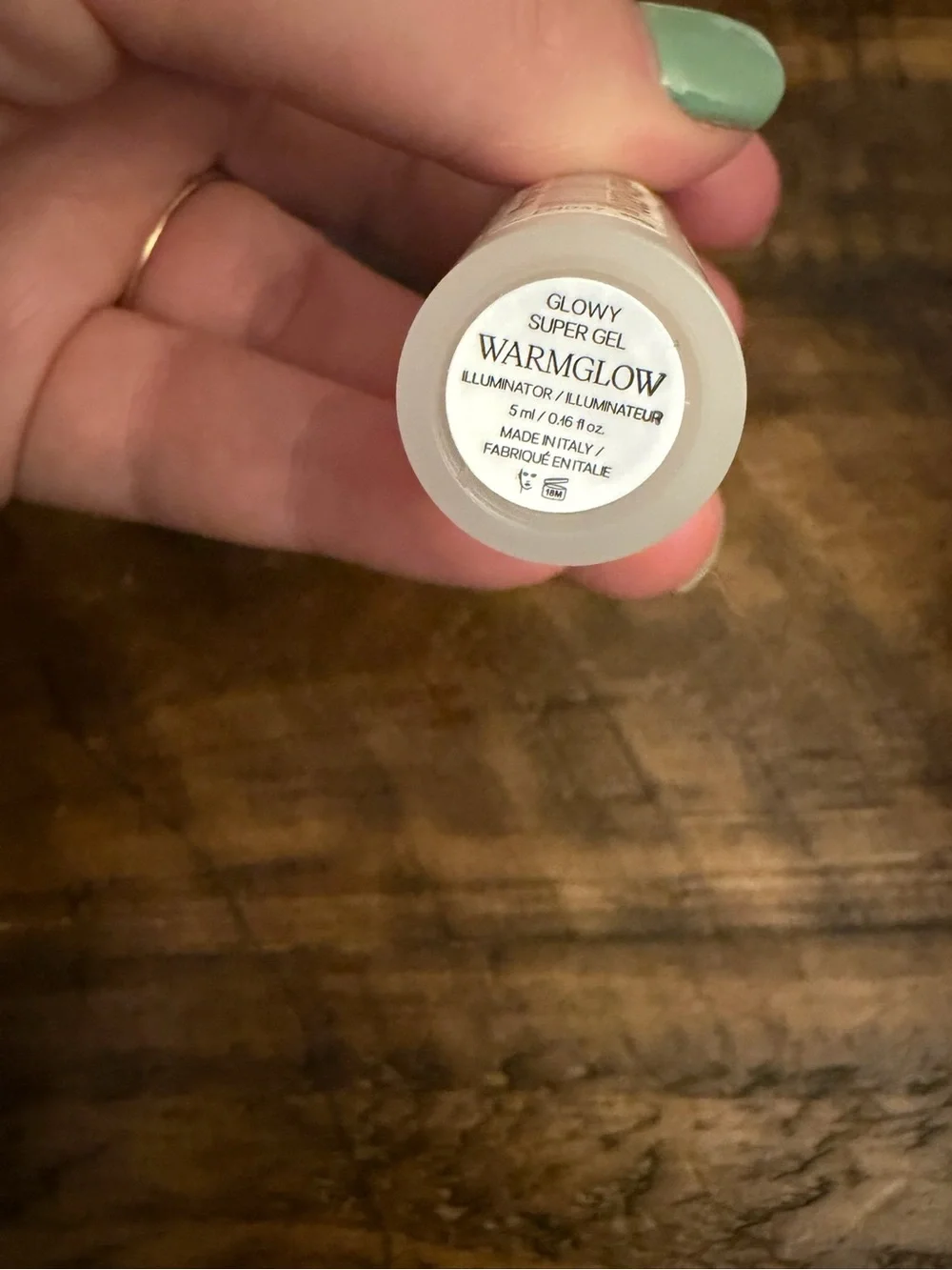 Saie Dew foundation in Light/Neutral